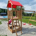 Ferienpark Pod Gwiazdami - Sauna, Jacuzzi, Basen Klimkówka