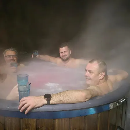 Pod Gwiazdami - Sauna, Jacuzzi, Basen